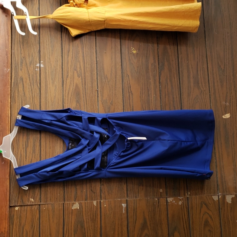 Dress - Picture 2 of 2